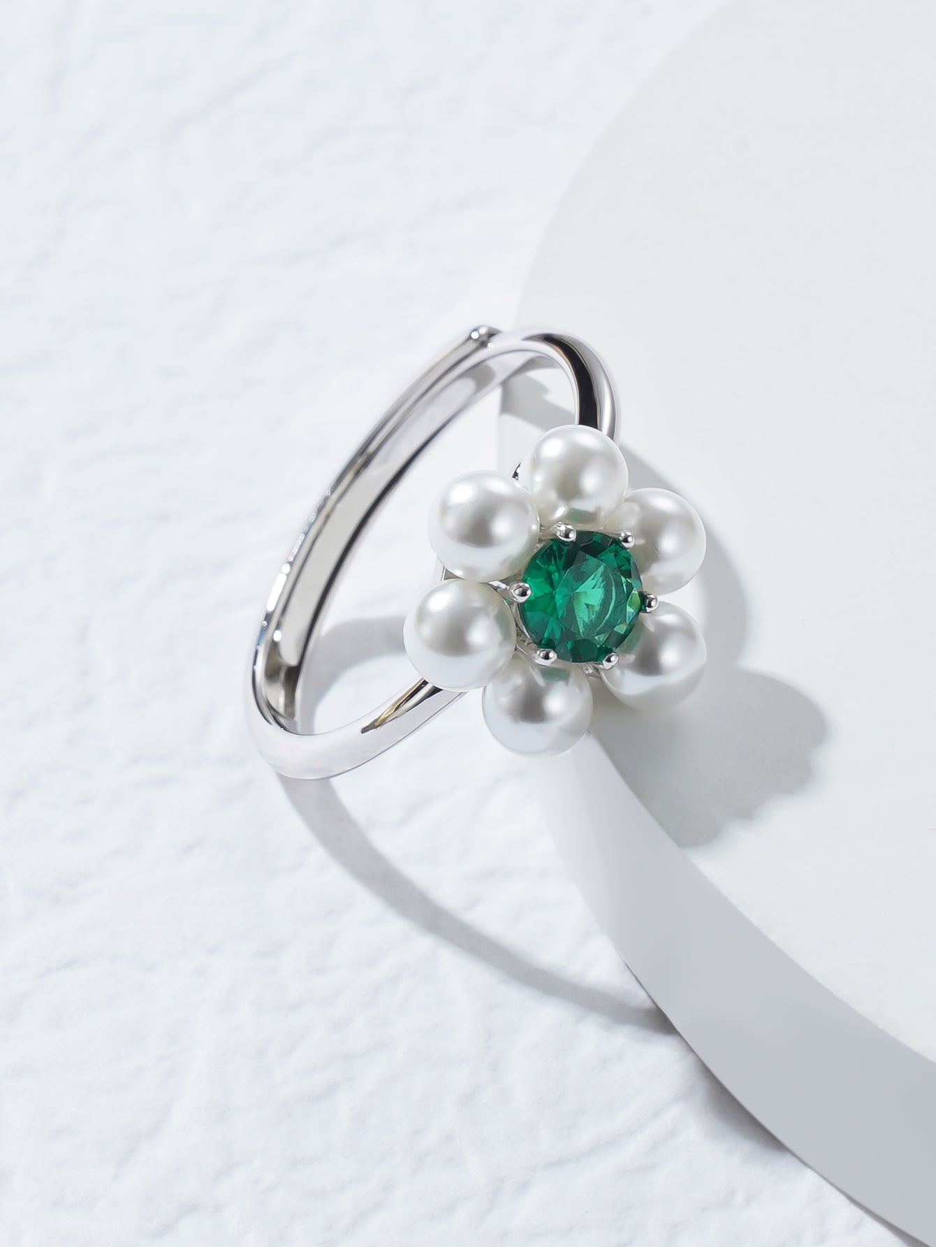 Pearl Petal Ring